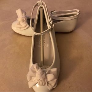 White ballet flat